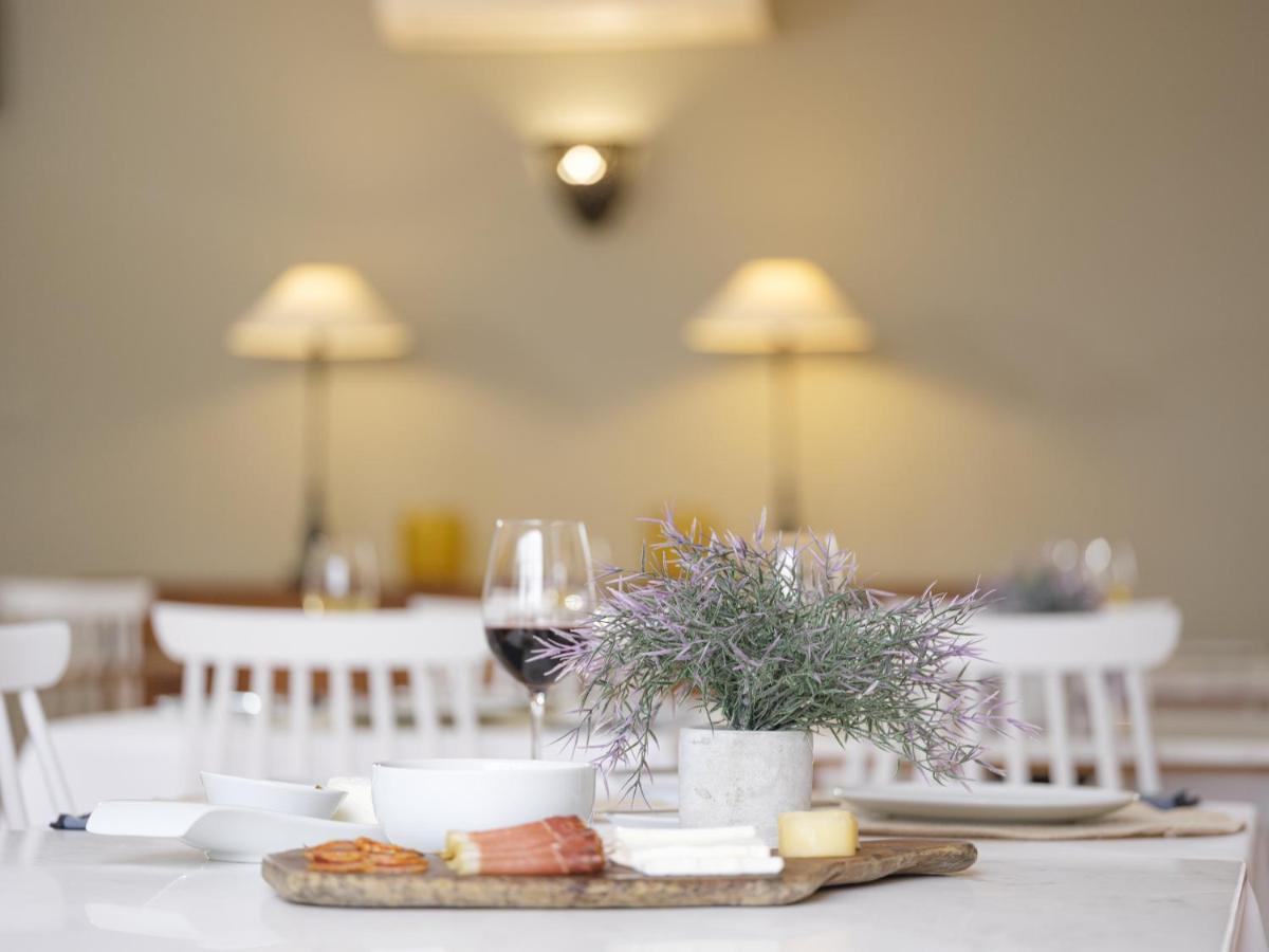 Adc - Albergaria Do Calvario - By Unlock Hotels エヴォラ エクステリア 写真