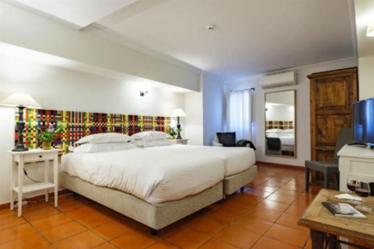 Adc - Albergaria Do Calvario - By Unlock Hotels エヴォラ エクステリア 写真