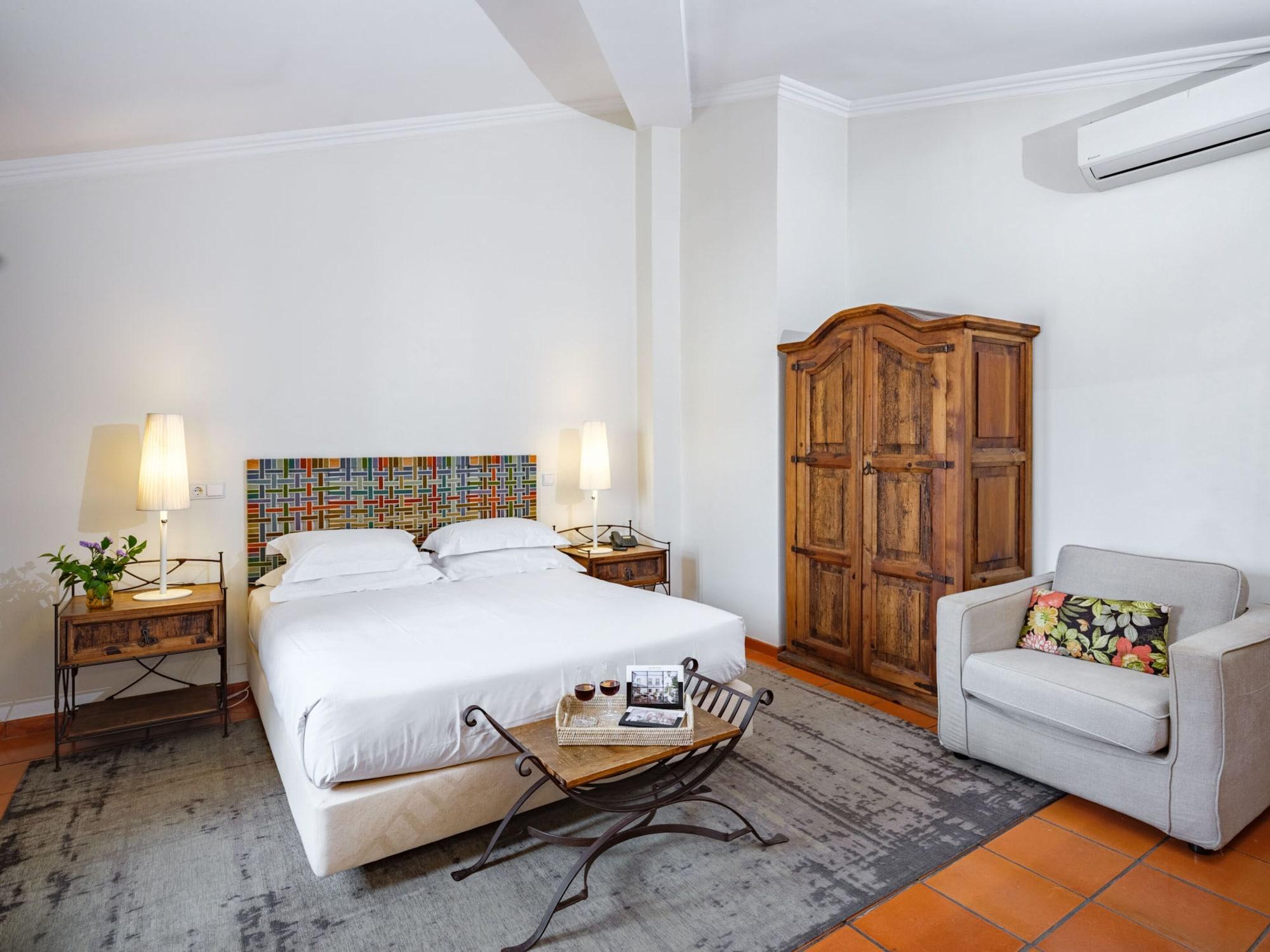 Adc - Albergaria Do Calvario - By Unlock Hotels エヴォラ エクステリア 写真